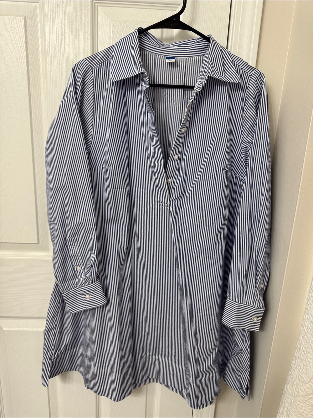 Old Navy Blue & White Vertical Stripe Flowy Dress
